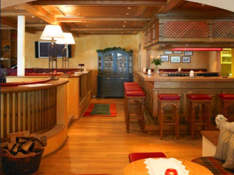Raffl'S Tyrol Hotel Sankt Anton am Arlberg Bagian luar foto